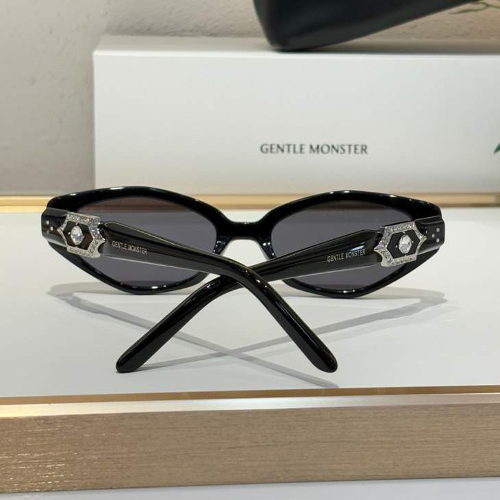 Picture of Gentle Monster Sunglasses _SKUfw68371989fw